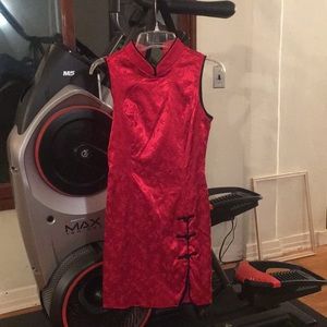 GORGEOUS RED ASIAN INSPIRED DRESS NEVER WORN!